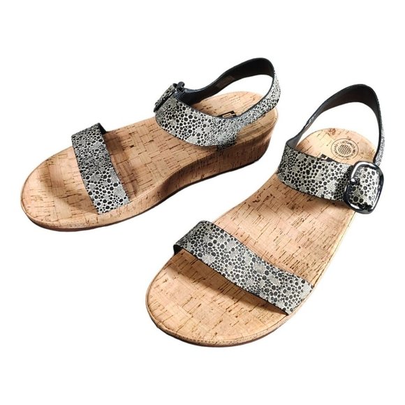 Fitflop Sandals Black White 10 Leather Open Toe Ankle Strap Cork Platform Wedge - Picture 3 of 8